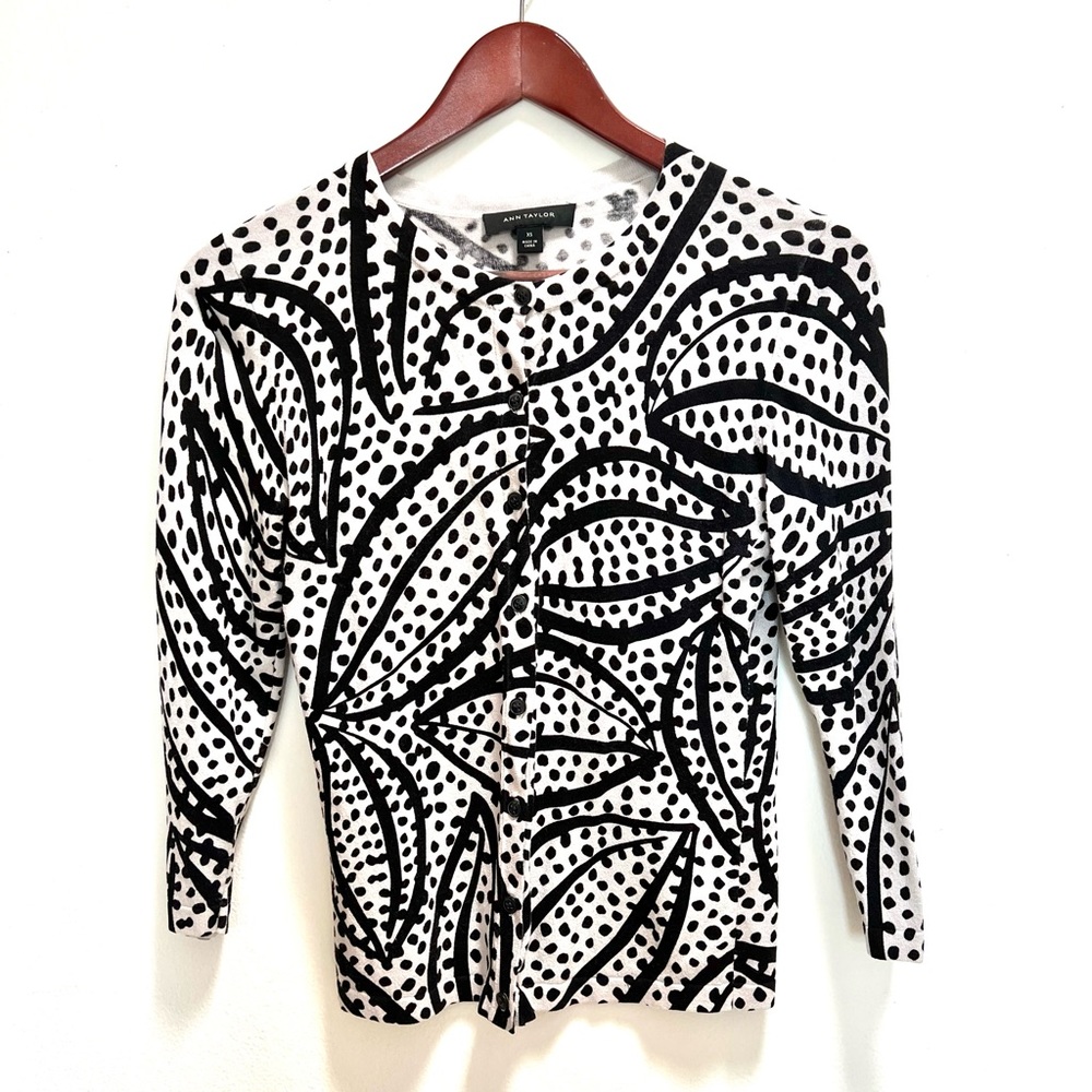 Ann Taylor Black & White Cardigan/ Size XS